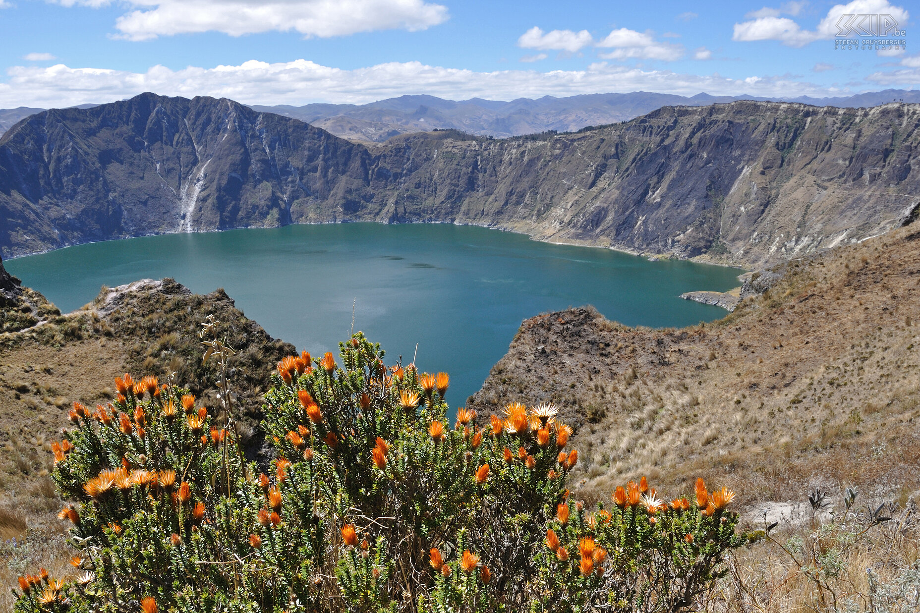 Quilotoa - kratermeer Het wondermooie kratermeer van Quilotoa is gelegen op een hoogte van 3800m. Stefan Cruysberghs